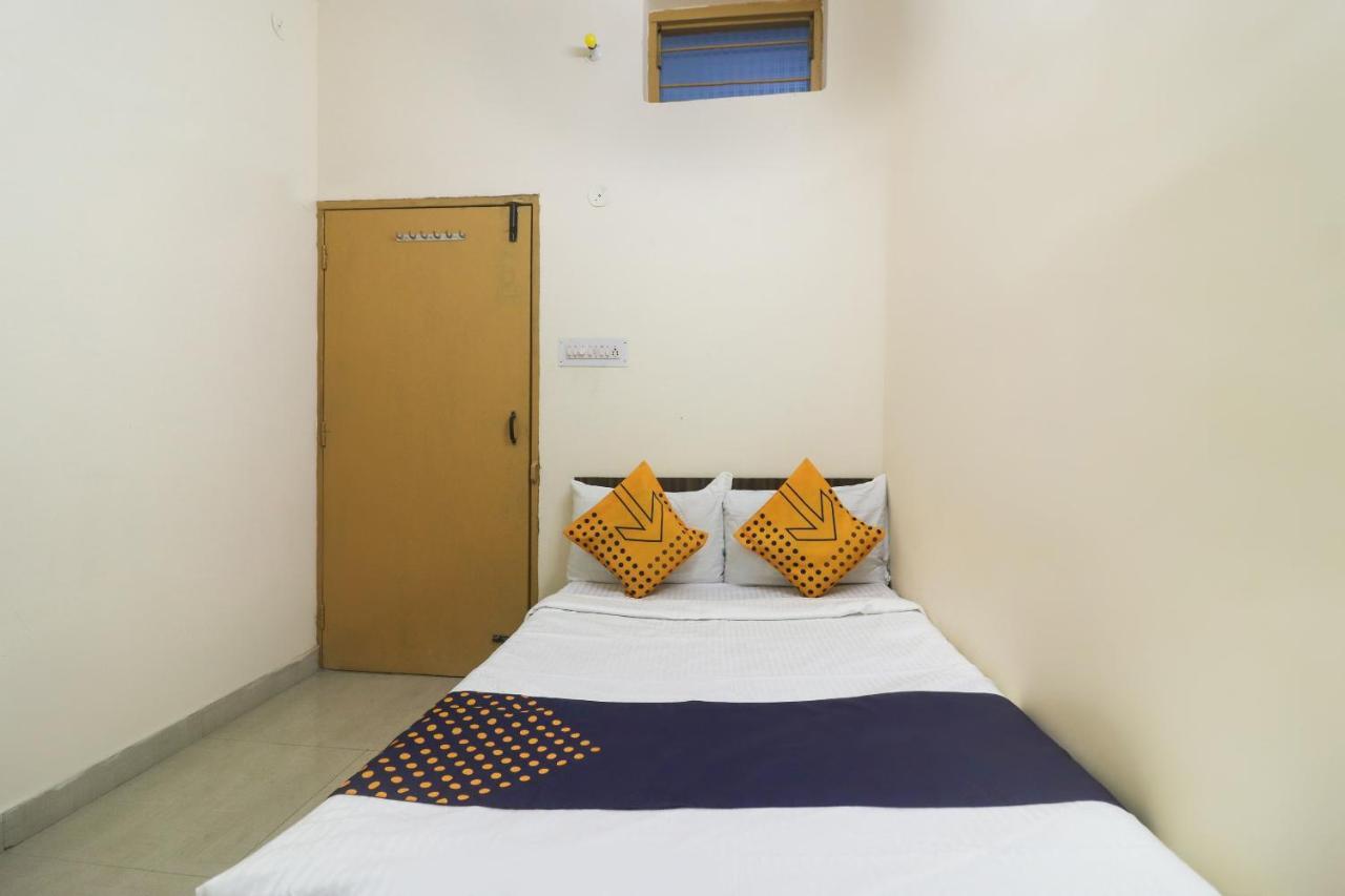 Spot On Negi Home Stay Dehradun Exterior foto
